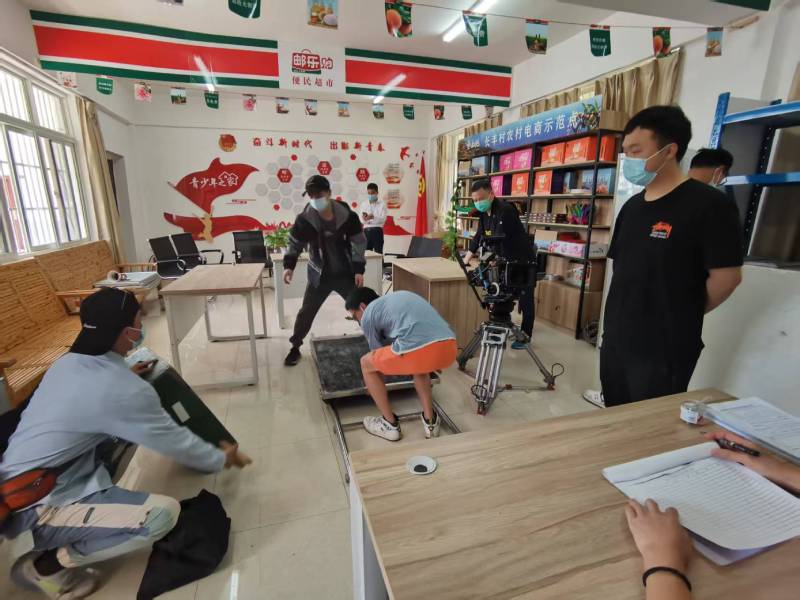 日喀则市广告片拍摄公司：极简主义践行者，少即是多的视觉哲学